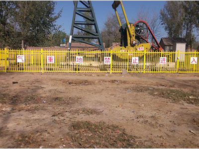 玻璃鋼油田護（hù）欄